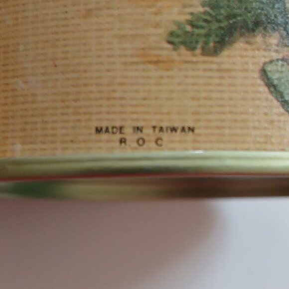 3 Vintage Christmas tins - Picture 4 of 10